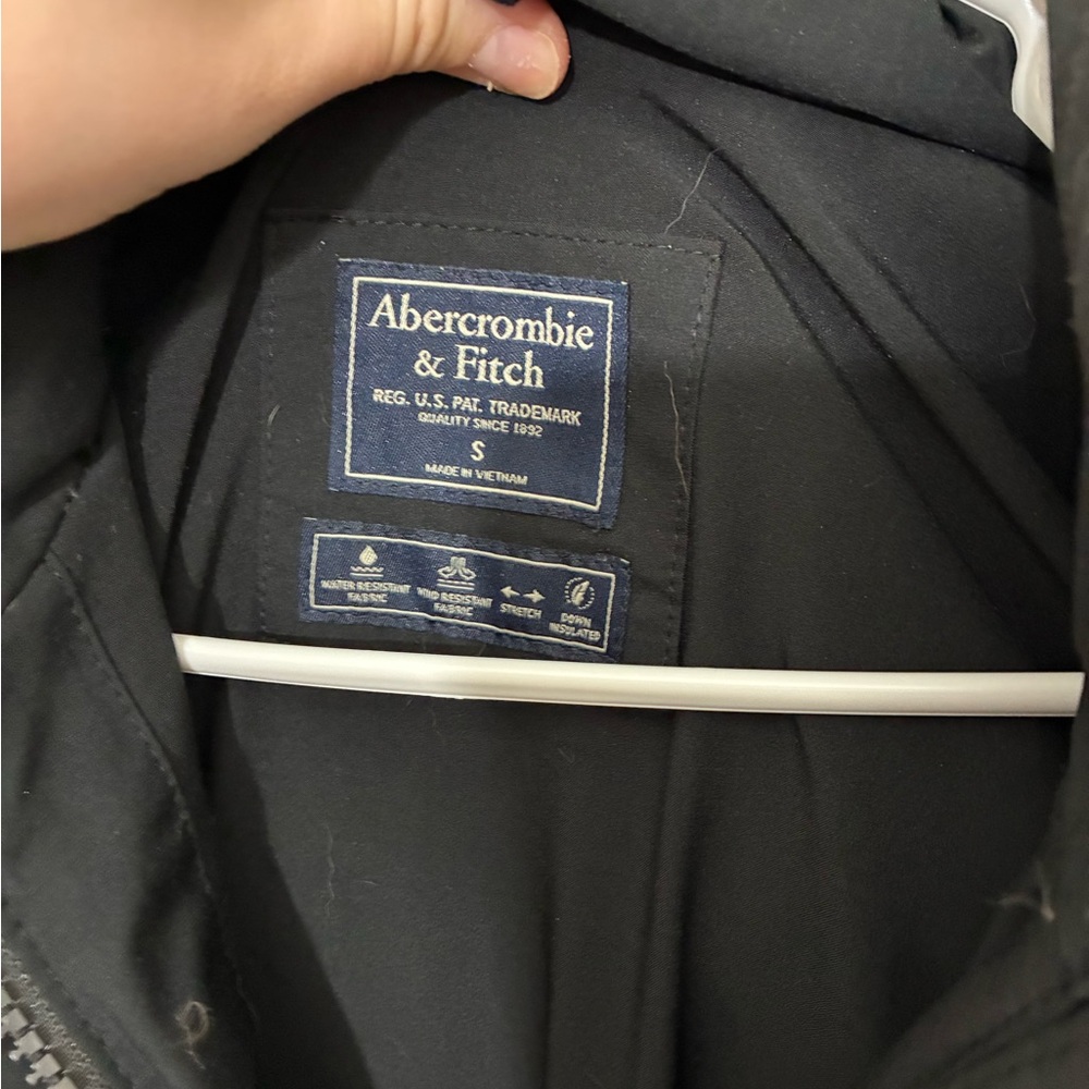 Abercrombie & Fitch puffer jacket or coat Size S - Picture 3 of 4